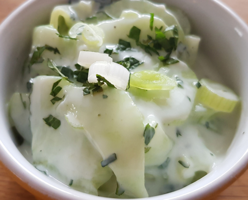 Frischer Gurkensalat - Dein Rezept auf Rezept-Buch.de