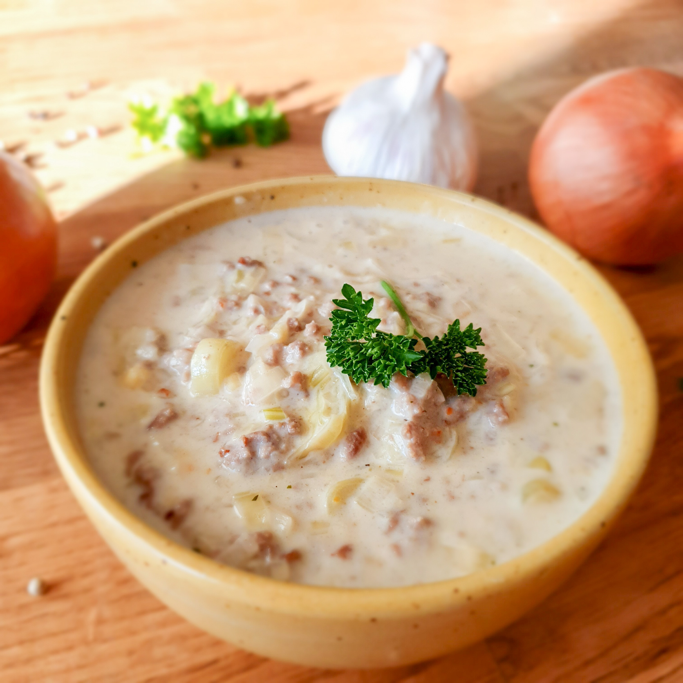 Käse-Lauch-Suppe - ein ketogenes Rezept - Rezept-Buch